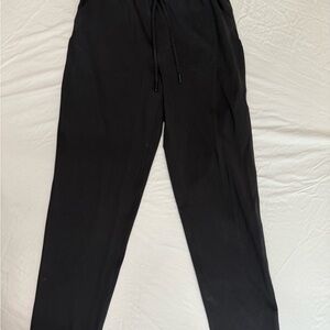 Lululemon Women's Black pull on Track Pants